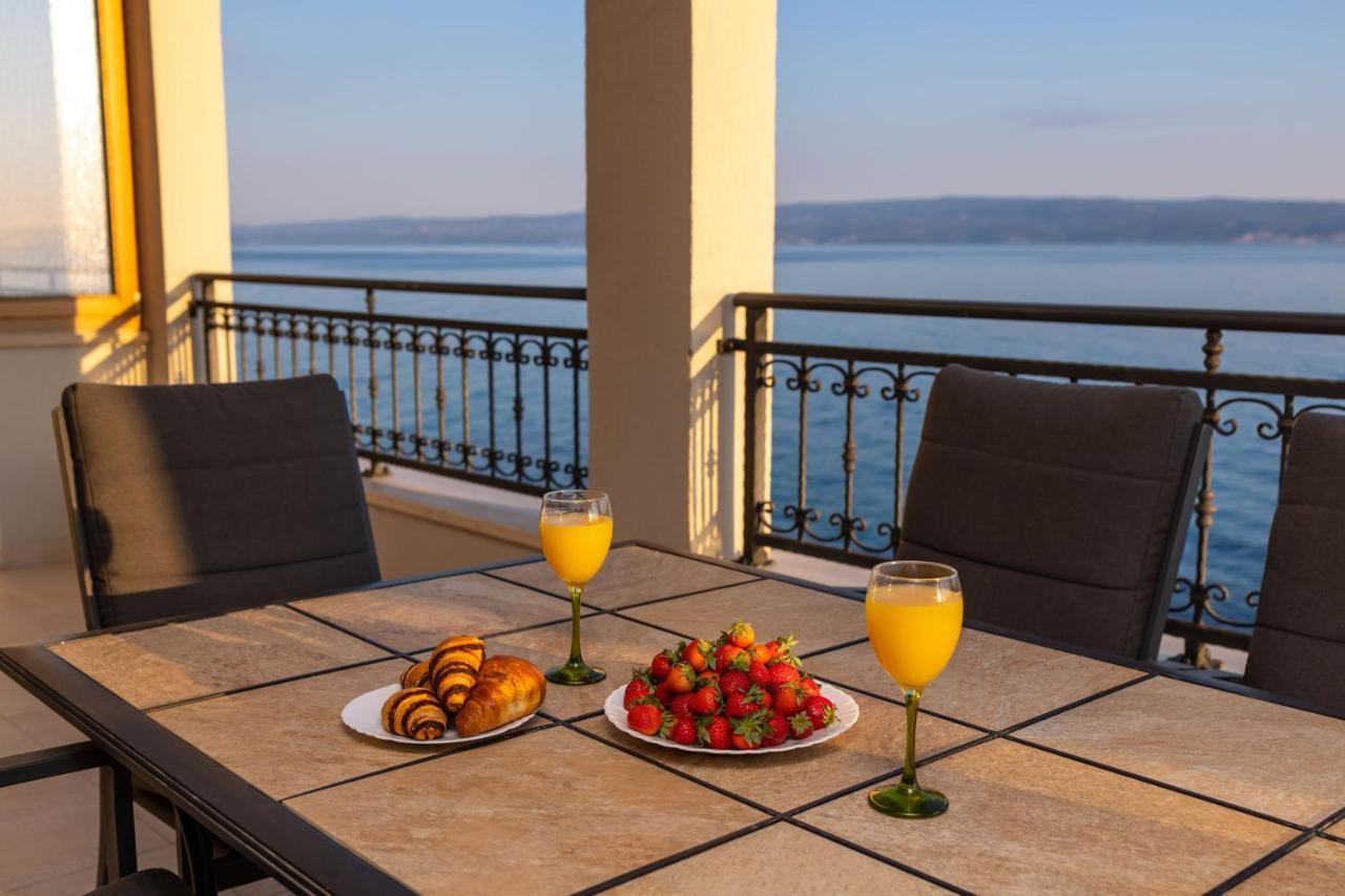 Apartments Lea Подстрана Экстерьер фото