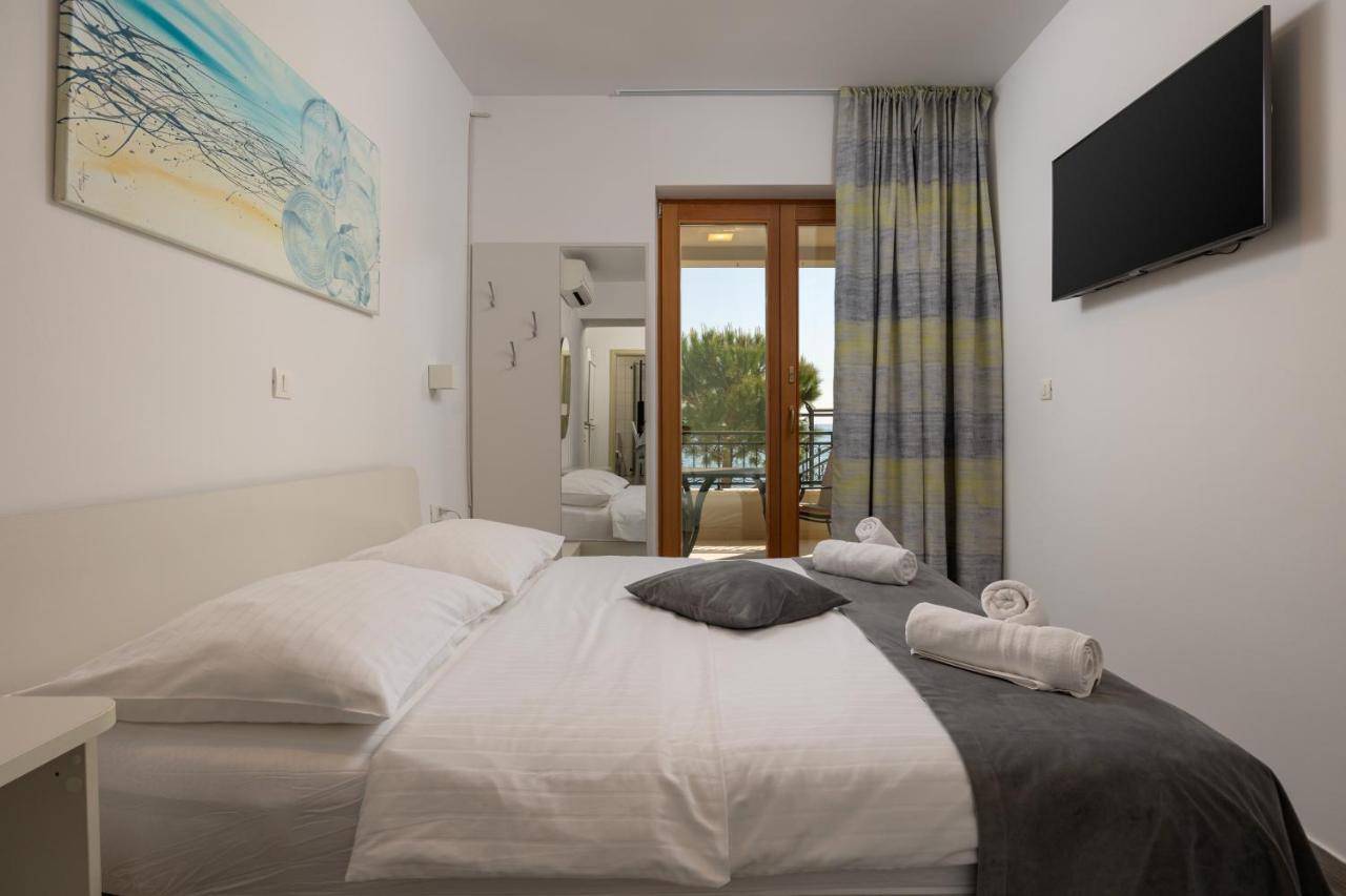 Apartments Lea Подстрана Экстерьер фото